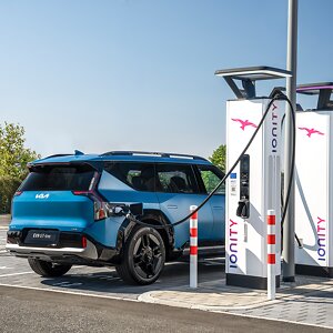 ICCT: elektrische auto 33 procent goedkoper in gebruik dan benzineauto