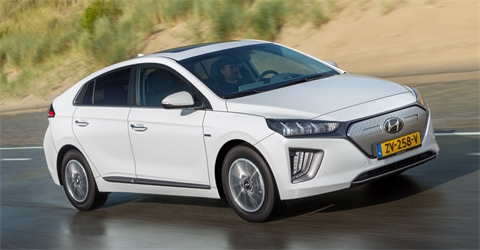 Onzekerheid aan de pomp blijft: dit zijn vier goede elektrische occasions tot 25.000 euro