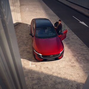 Verfijnde Mazda6e met betere range en hogere laadsnelheid
