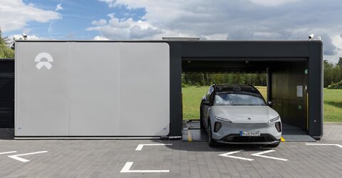NIO opent 22e batterijwisselstation in Duitsland: accu vervangen in drie minuten