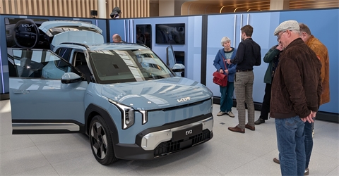 VER-leden maken kennis met Kia EV2