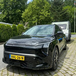 Elektrisch op pad in Luxemburg: Kip Shelter achter Kia EV3