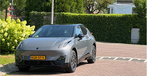 Overweeg je elektrisch rijden? Denk eens aan de betaalbare Lynk & Co 02 met veel ruimte