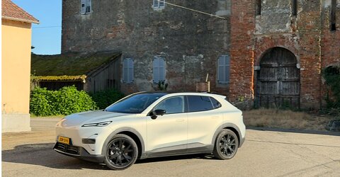Changan Deepal S05: als kennismaking terug naar Turijn, de stad waar deze auto werd getekend