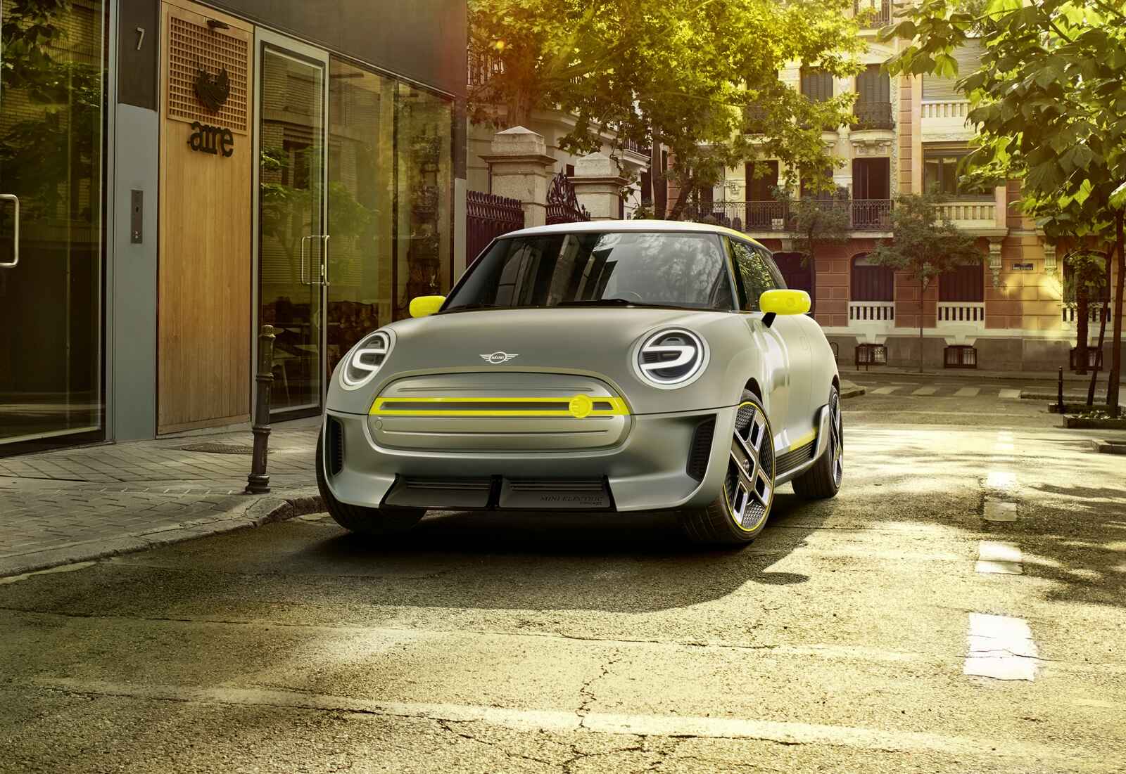 Mini E Electric Hatchback Teaser