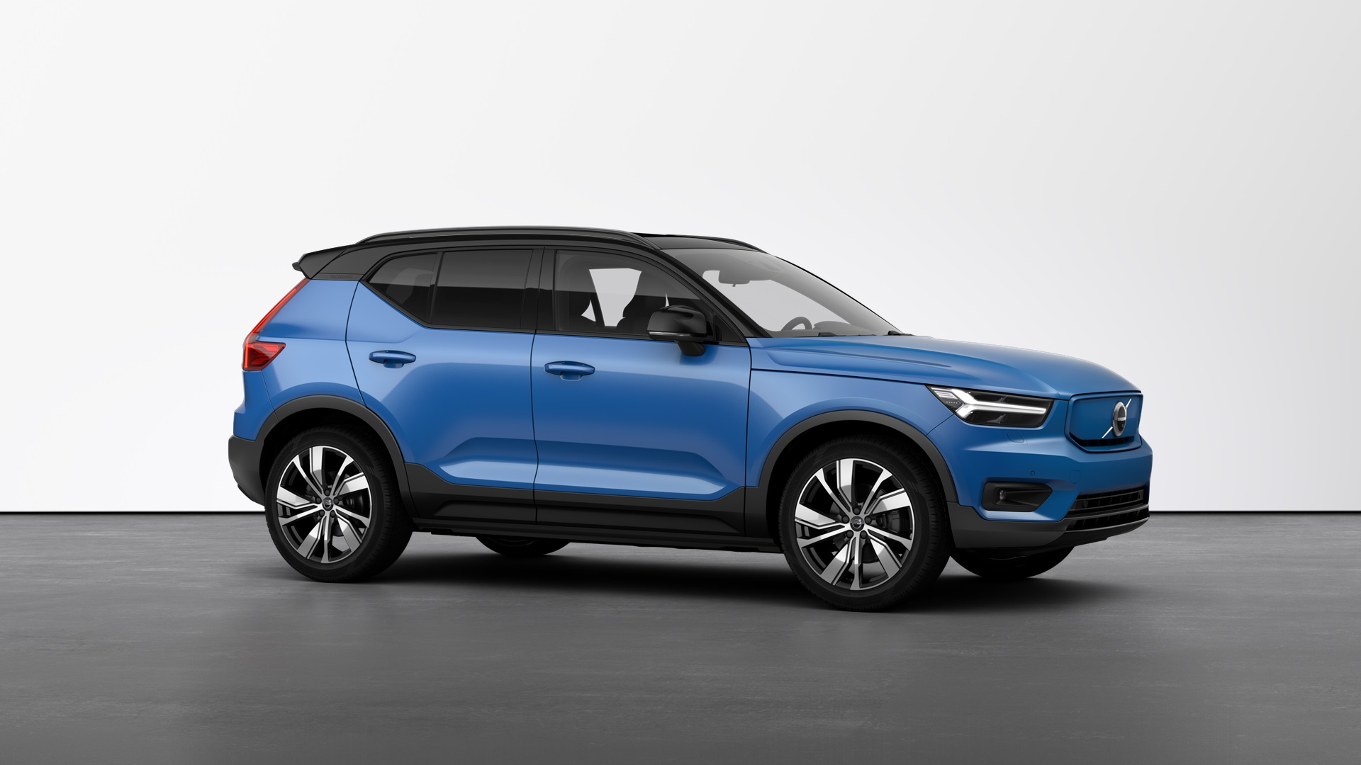 Volvo XC40 Recharge - Glacier Silver