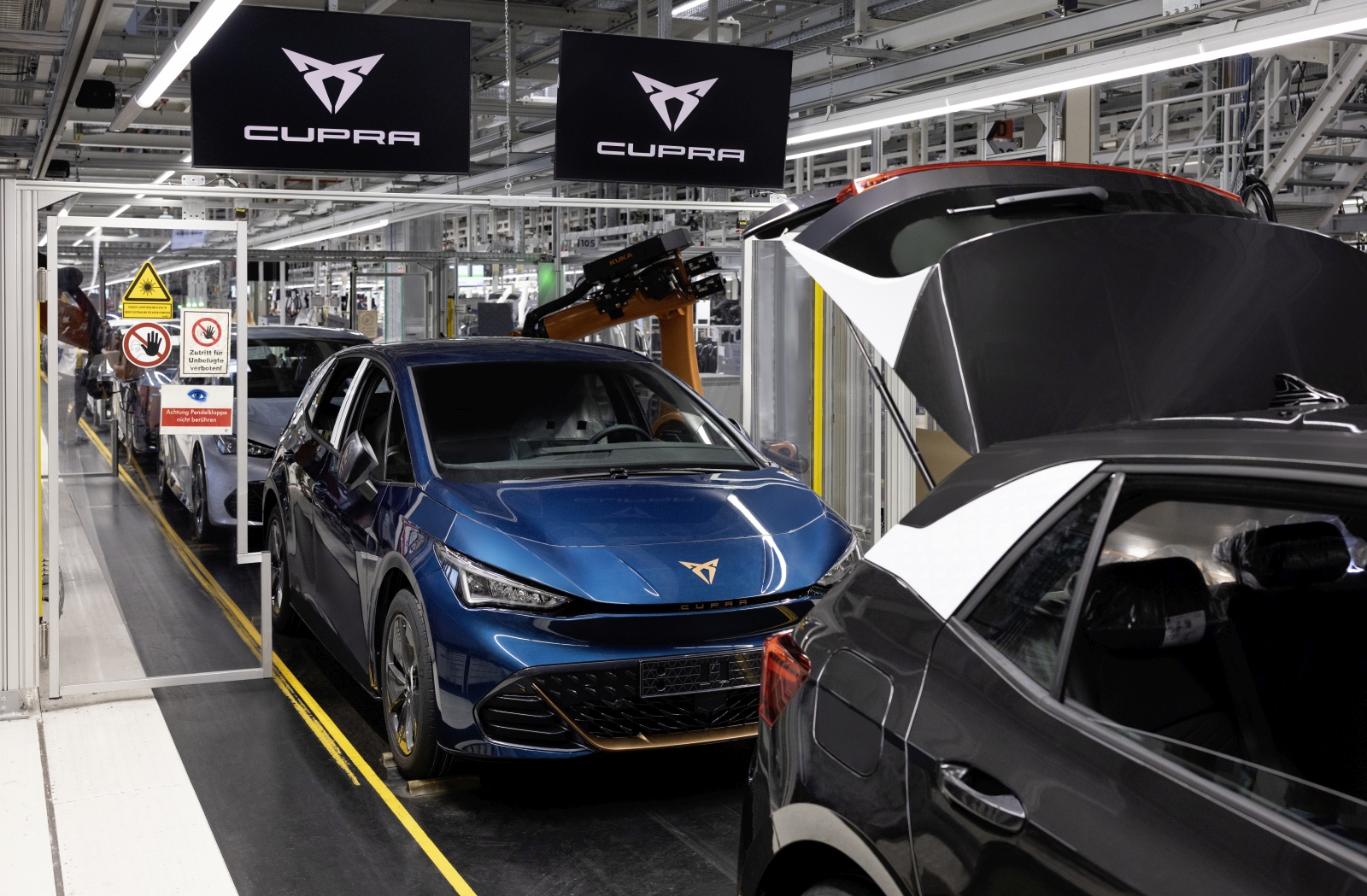 Produktion des Elektroauto Seat Cupra Born im September 2021 in Mosel / Zwickau bei Volkswagen Sachsen . Foto: Oliver Killig